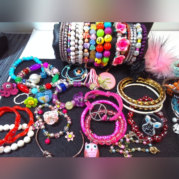 Children's Jewelry Lot/Bundle - for ages up to teen - Picture 4 of 9